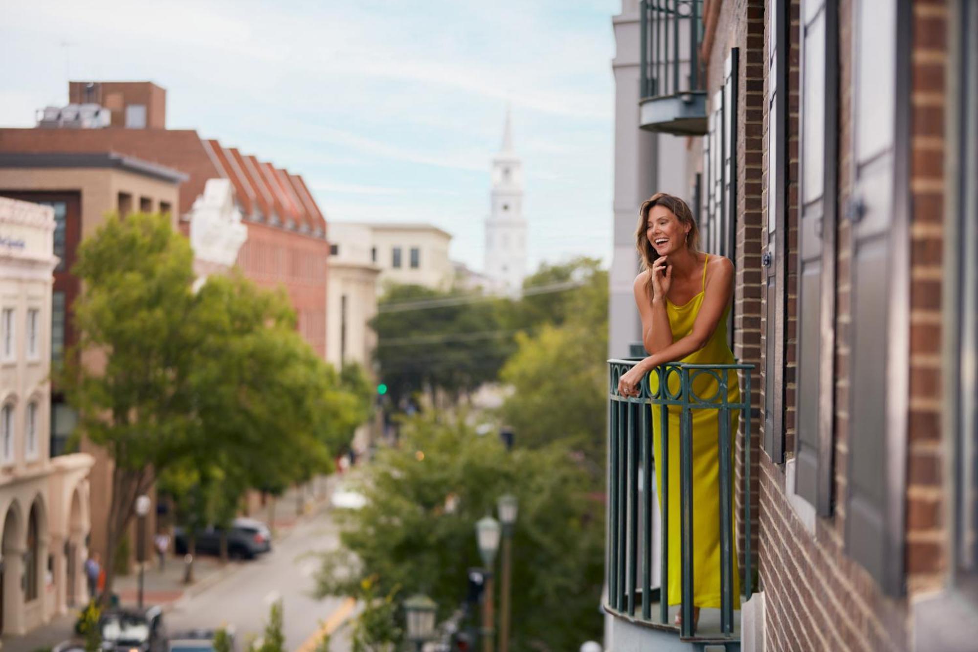 The Charleston Place Екстериор снимка