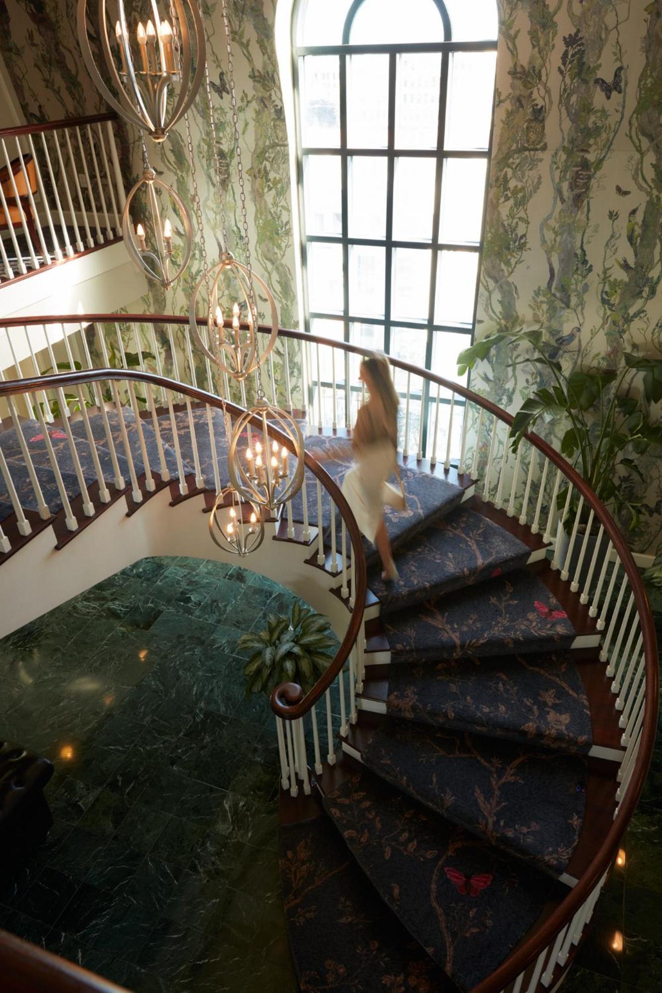 The Charleston Place Екстериор снимка